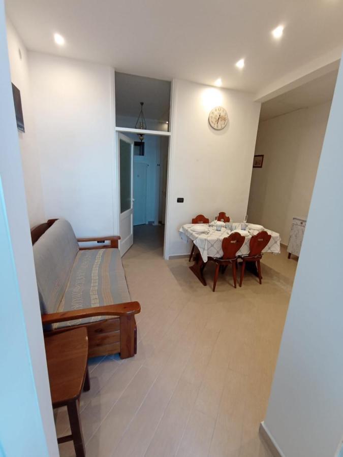 Appartamento Sul Mare Ad Ischia Ponte Exterior photo