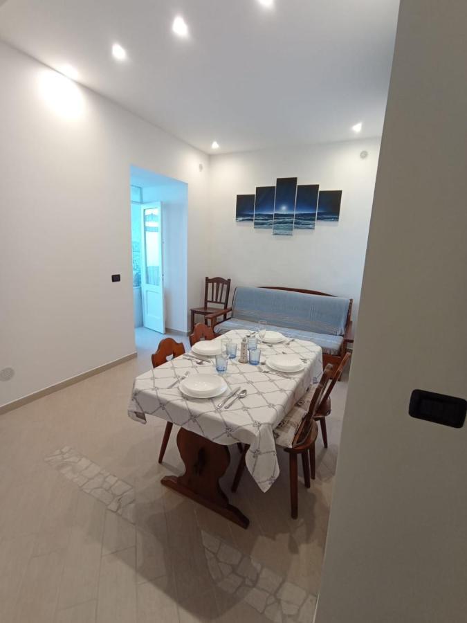 Appartamento Sul Mare Ad Ischia Ponte Exterior photo