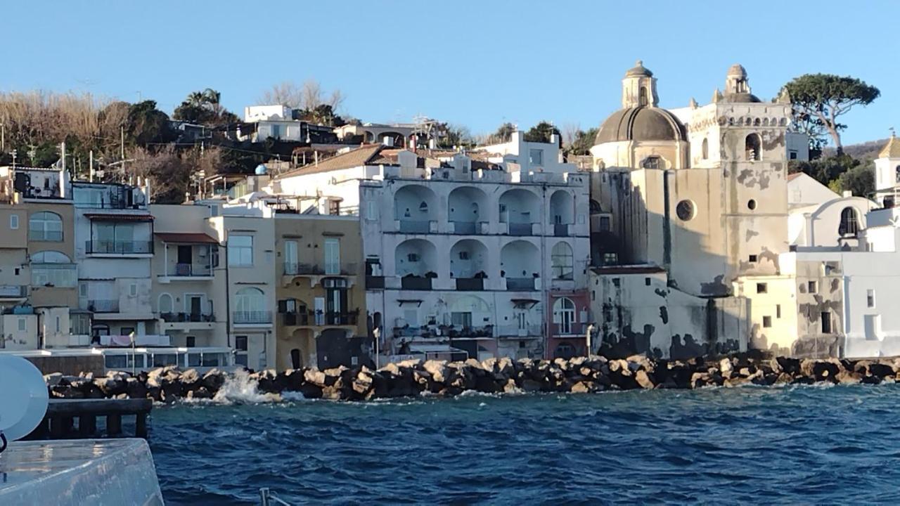 Appartamento Sul Mare Ad Ischia Ponte Exterior photo
